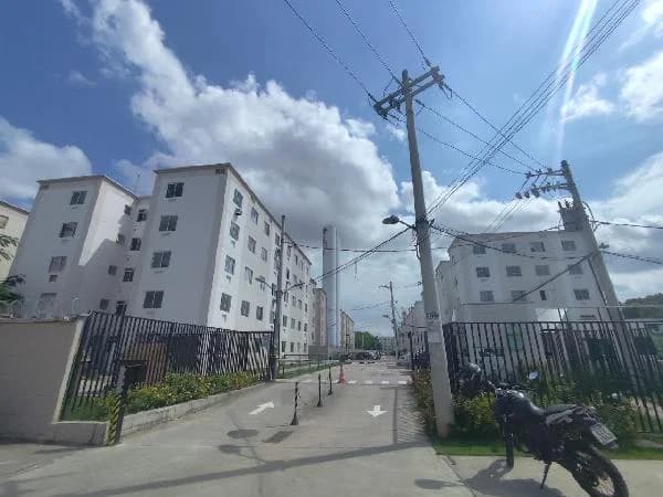 Apartamento - 2 Quartos - Rio de Janeiro - Desocupado