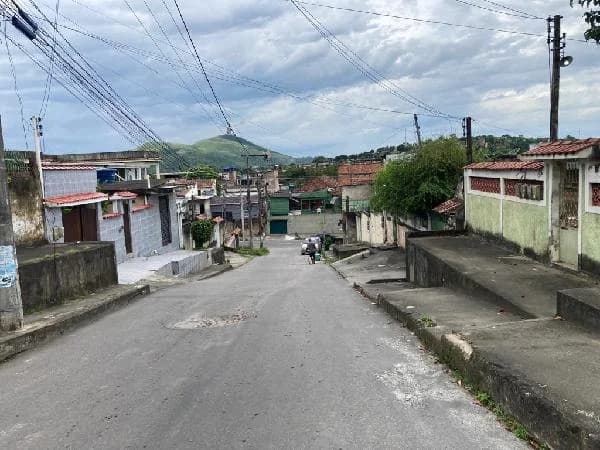 Casa - 2 Quartos - Sao Goncalo - Desocupado