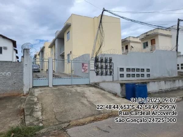 Apartamento - 2 Quartos - Sao Goncalo - Ocupado