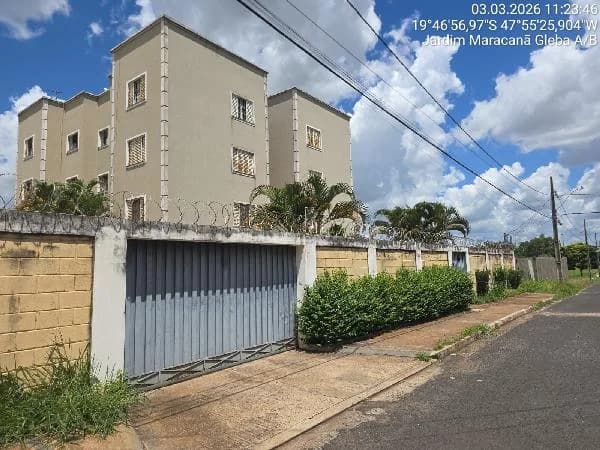 Apartamento - 2 Quartos - Uberaba - Desocupado