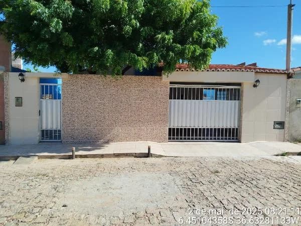 Casa - 3 Quartos - Acari - Ocupado