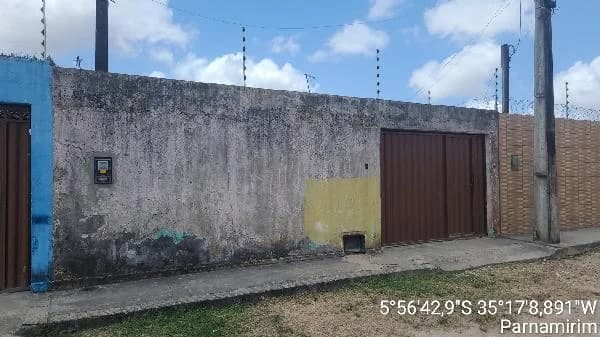 Casa - 2 Quartos - Parnamirim - Ocupado
