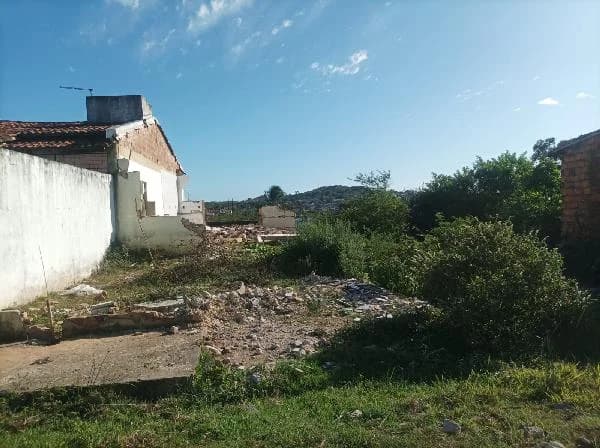 Casa - 2 Quartos - Nossa Senhora do Socorro - Desocupado