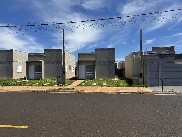 Casa - 2 Quartos - Ribeirao Preto - Ocupado