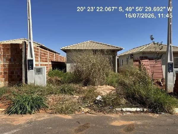 Casa - 2 Quartos - Votuporanga - Desocupado