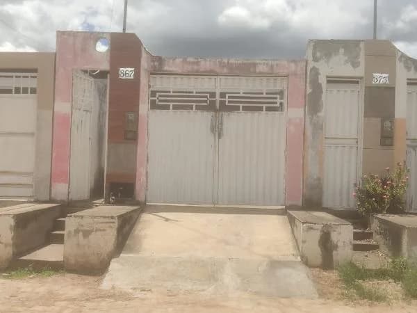 Casa - 2 Quartos - Iacu - Ocupado