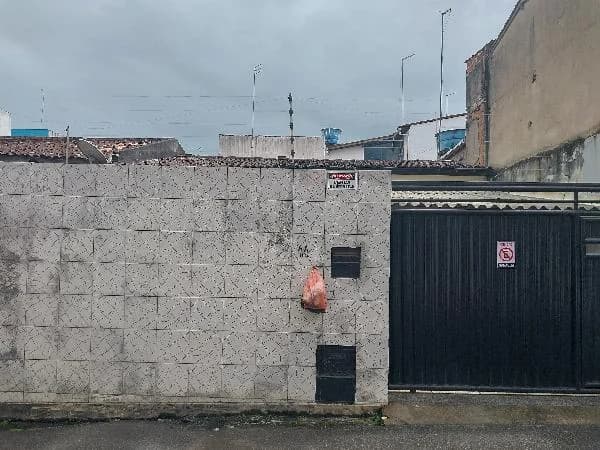 Casa - 2 Quartos - Santo Antonio de Jesus - Ocupado