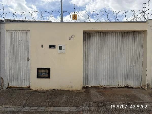Casa - 2 Quartos - Montes Claros - Ocupado